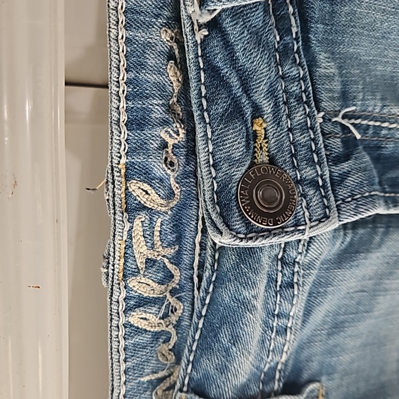 Women's Jeans - Picture 2 of 4